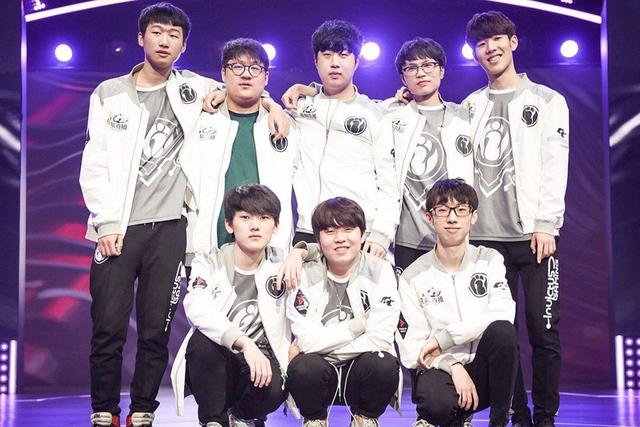 实现依赖于 实现依赖于