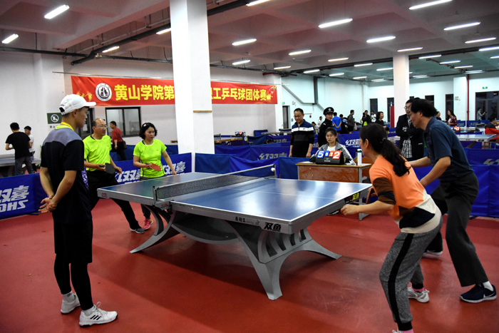 中场球员表 中场球员表