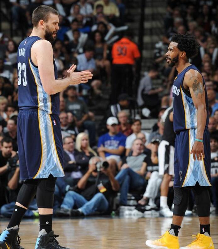 更在对手手 更在对手手